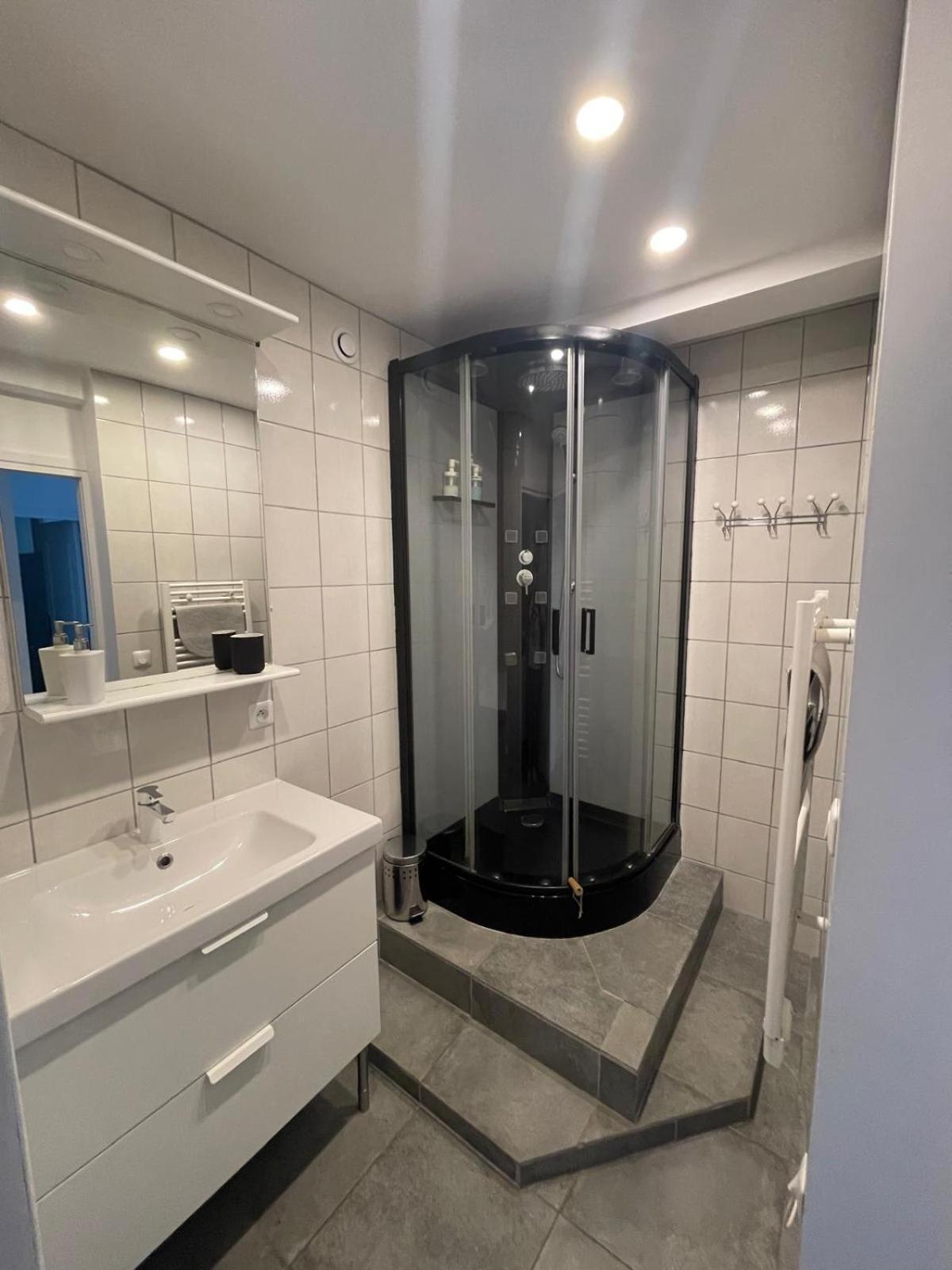 50 M2/quartier Calme /5 Mn De La *